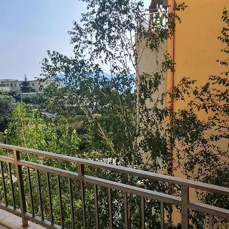 Deda'S Summer Apartments Vlore Exterior photo
